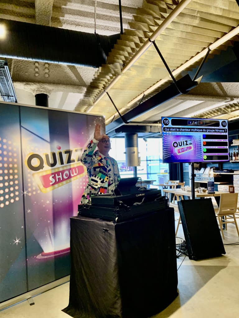 QUIZZ SHOW 1 - 4-09-24 svg+xml;charset=utf