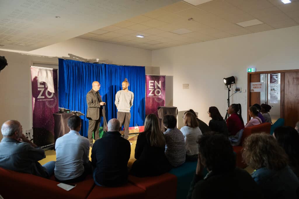 Vincent Gaillard Malice Academy Magicien mentaliste apres midi convivialite st jacques 35