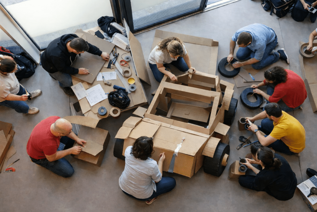 Voiture Carton Plein Vol Preparation et construction